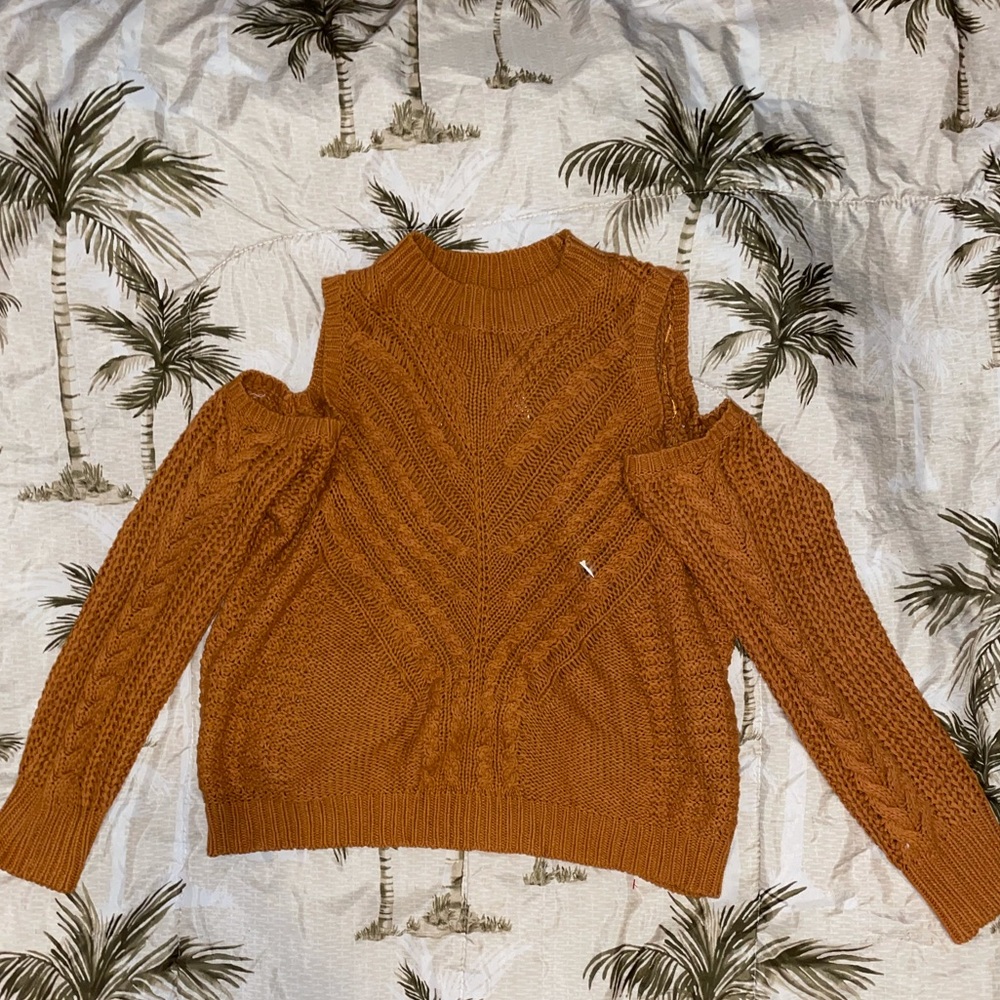 NWT Cold shoulder sweater XL